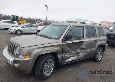 2008 Jeep Patriot Limited из США, поврежденный, VIN 1J8FF48W78D620673